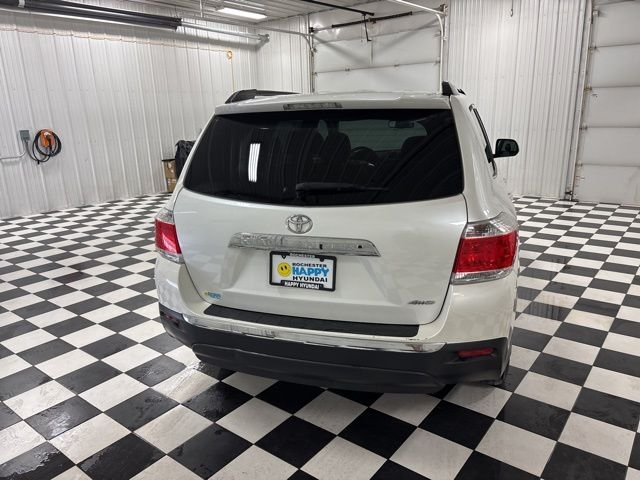 Used 2013 White Toyota SE image 4