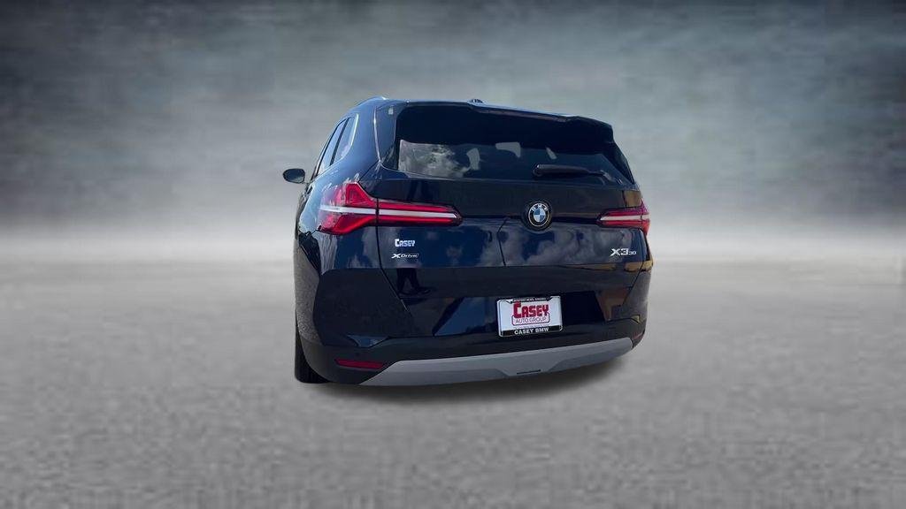 New 2026 Tanzanite Blue II Metallic BMW 30 xDrive image 10