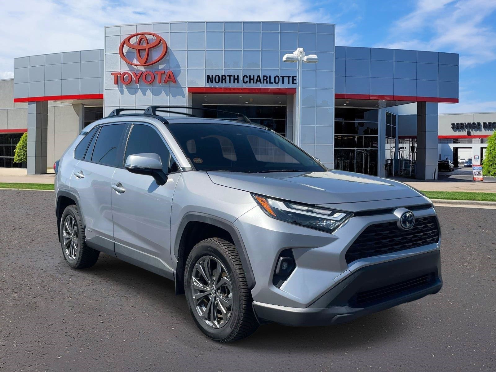Used 2023 Silver Sky Metallic Toyota Hybrid XLE Premium image 1