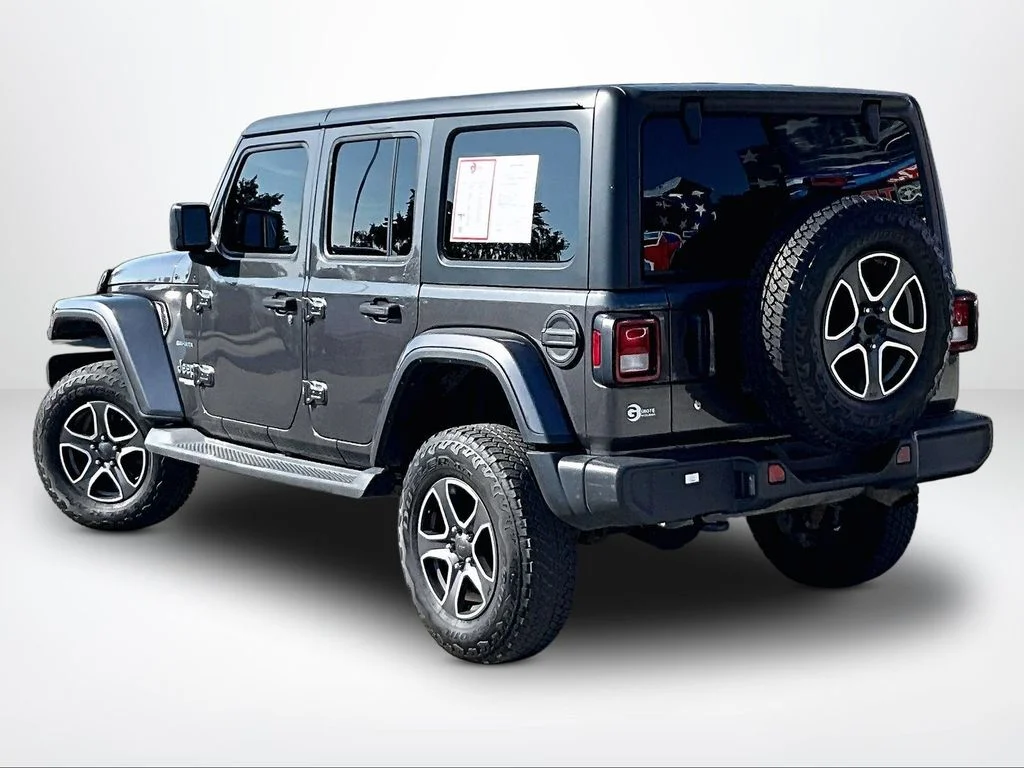 Used 2019 Gray Jeep Unlimited Sahara image 14