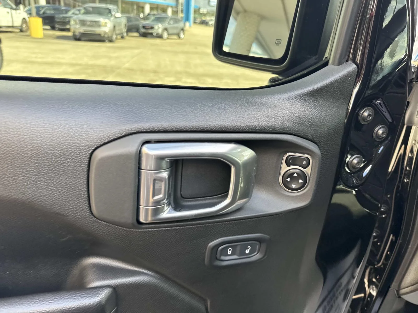 2024 Jeep Gladiator Mojave - Photo 19
