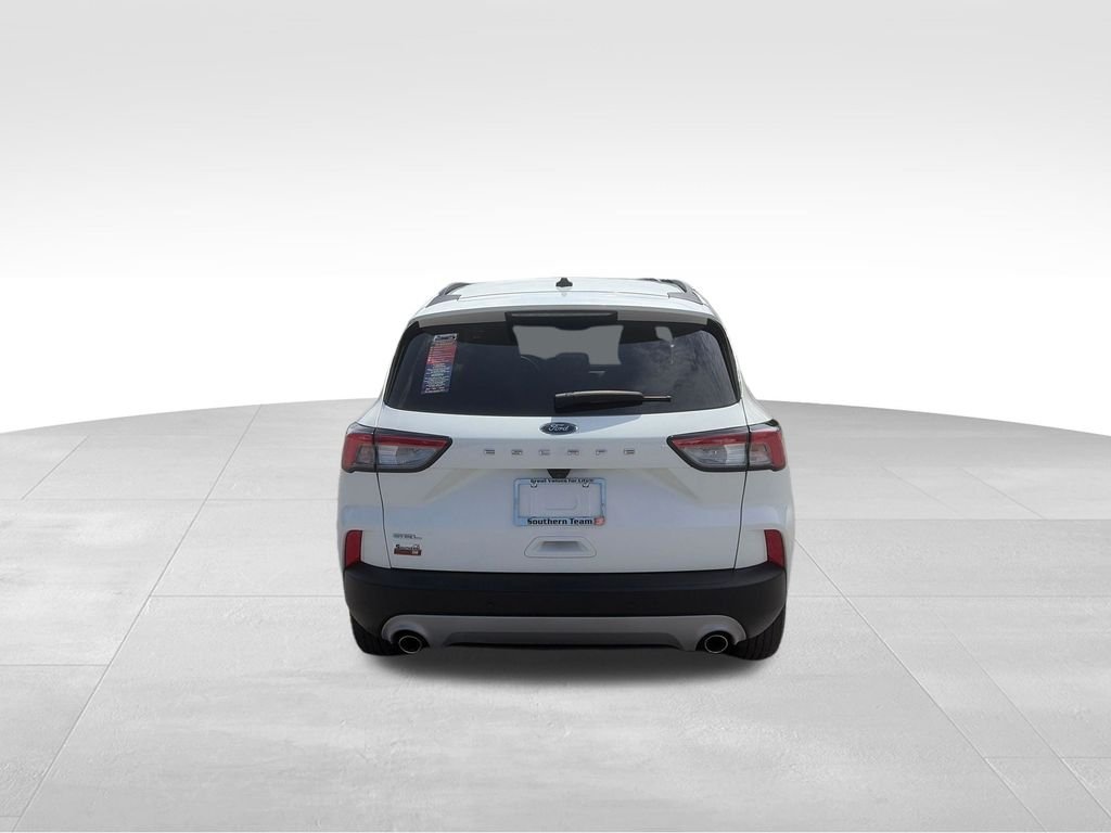 Used 2022 White Metallic Ford SEL image 5