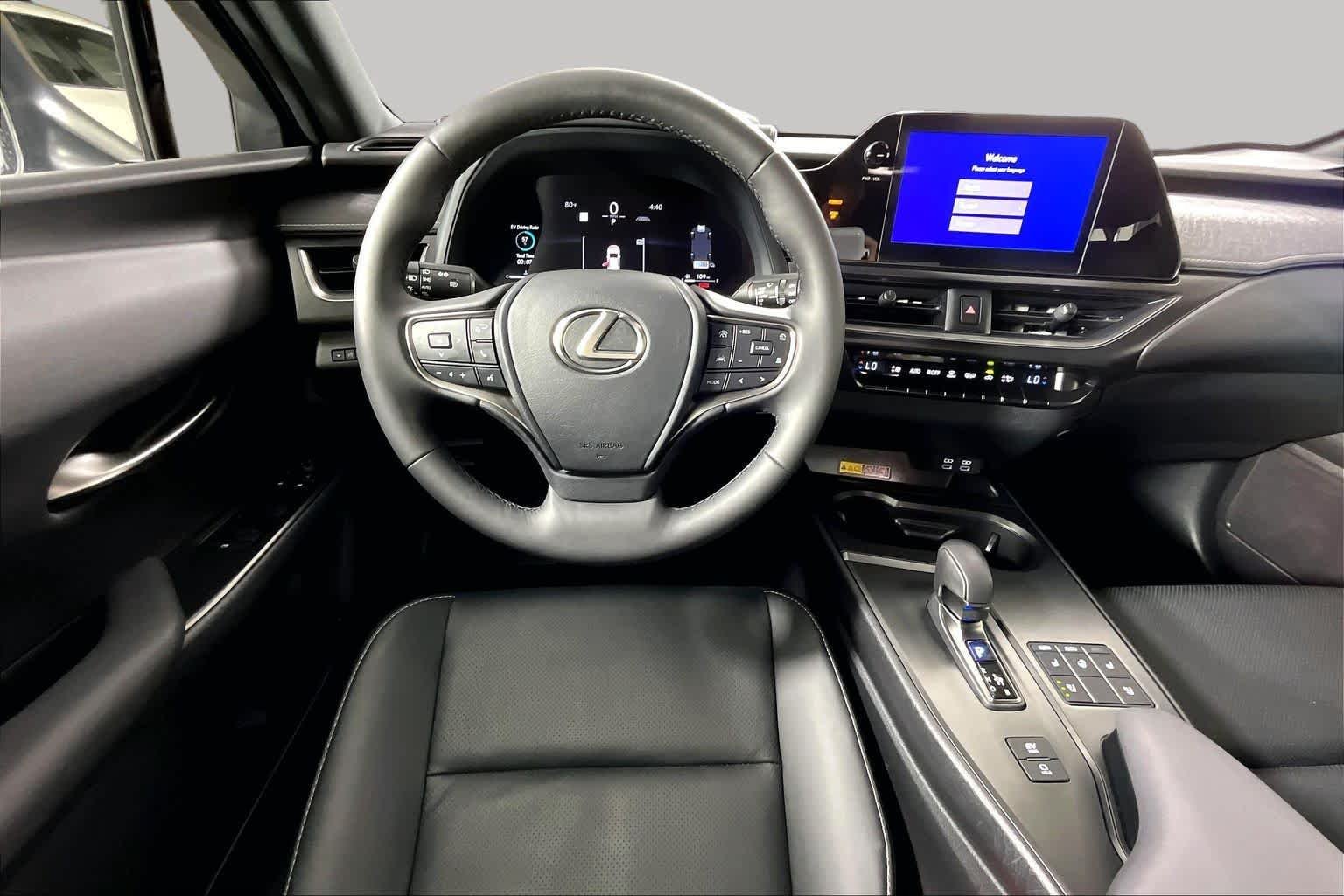 Used 2025 Iridium Lexus Premium image 5