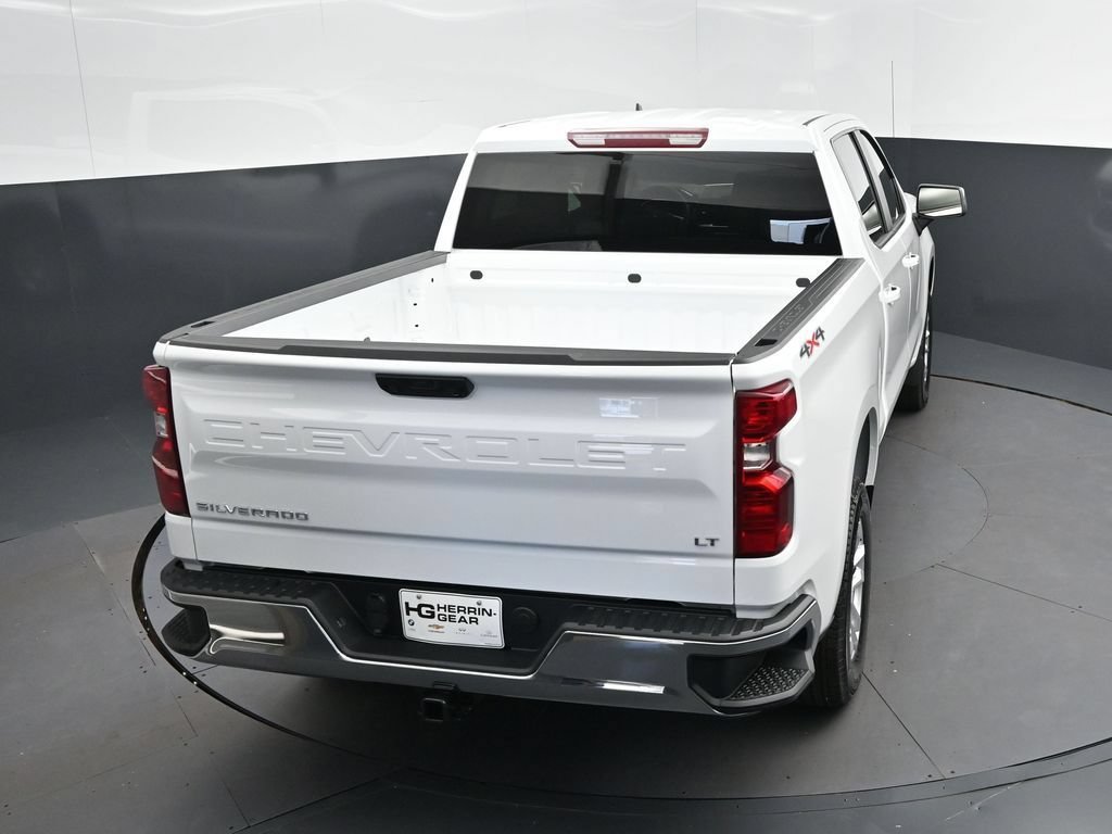 New 2026 Summit White Chevrolet LT (2FL) image 34