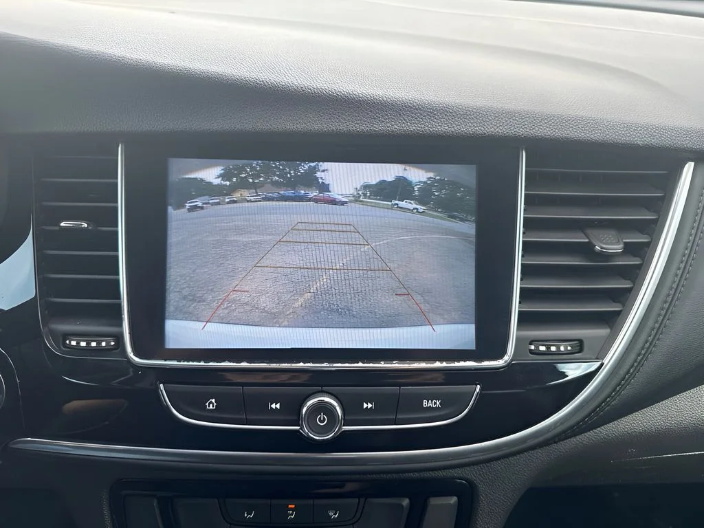Used 2021 White Buick Preferred image 19