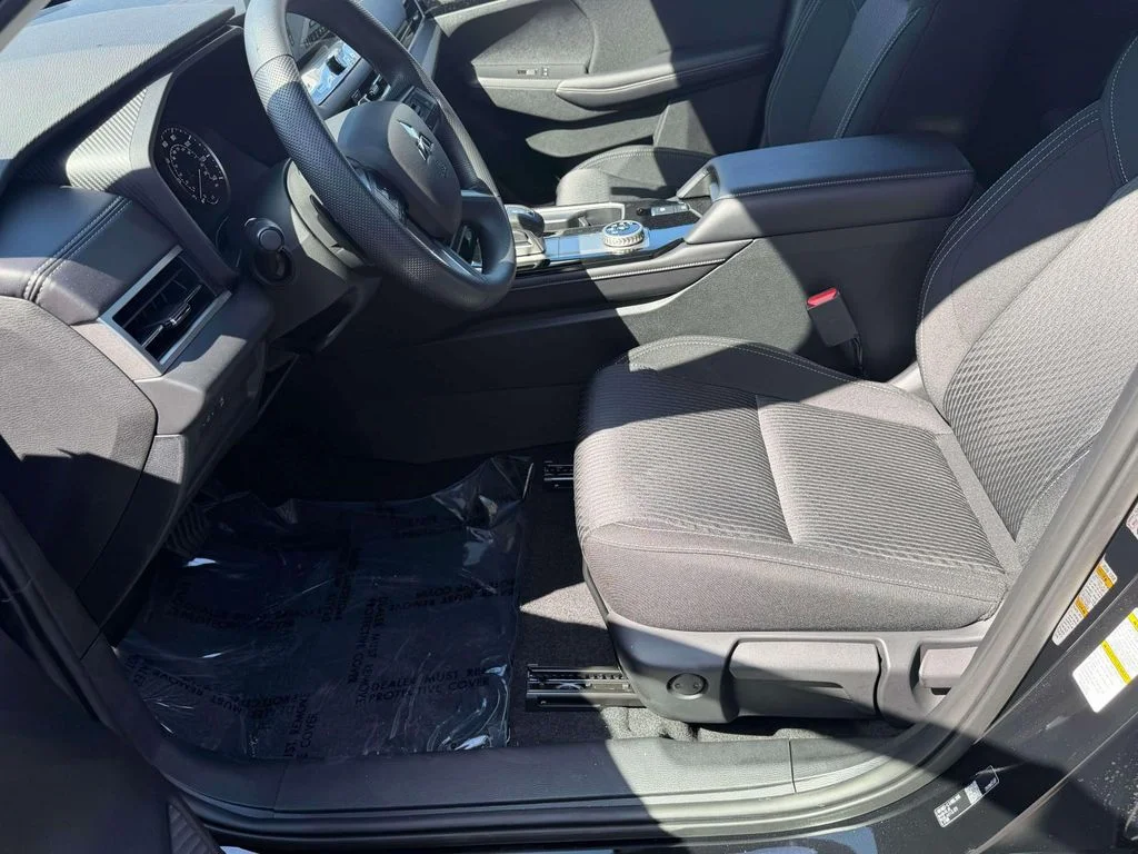 New 2026 Black Mitsubishi ES image 28