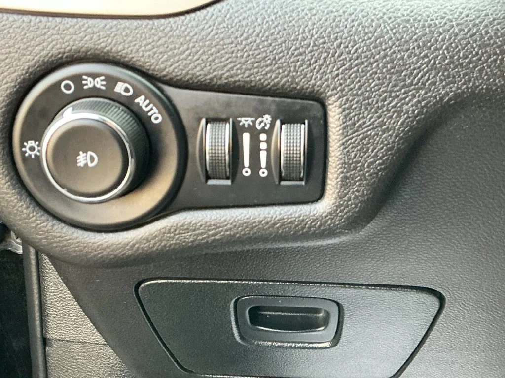 Used 2017 Black Jeep Limited image 20