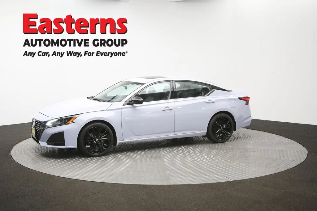 Used 2023 Gray Nissan 2.5 SR image 59