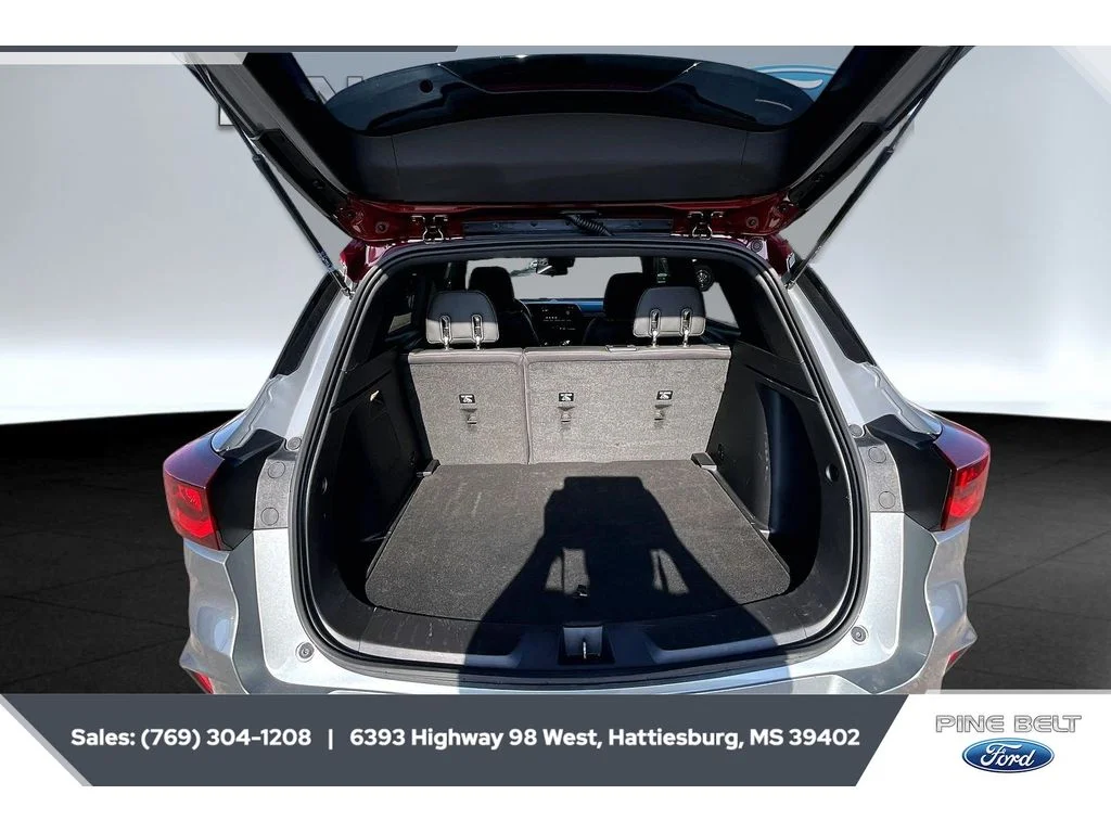 Used 2024 Sterling Gray Metallic Chevrolet RS image 22