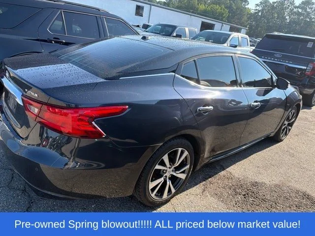 Used 2016 Blue Nissan Platinum image 8