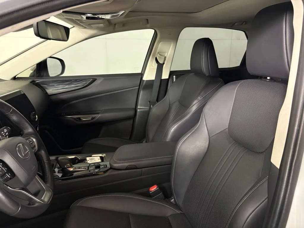 Used 2024 White Lexus 350 Premium image 23