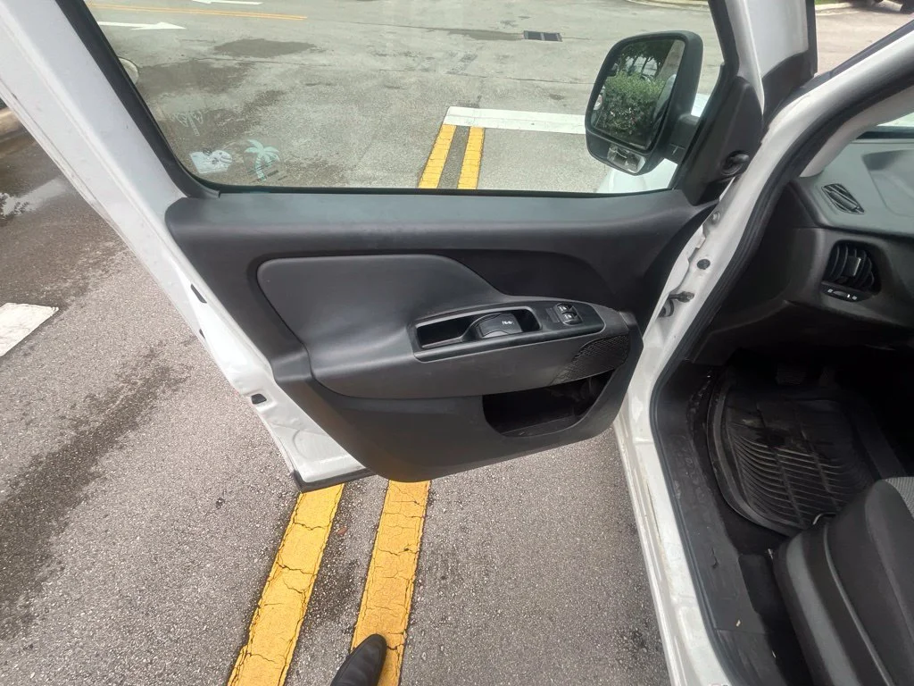 Used 2016 Bright White Ram Tradesman image 23