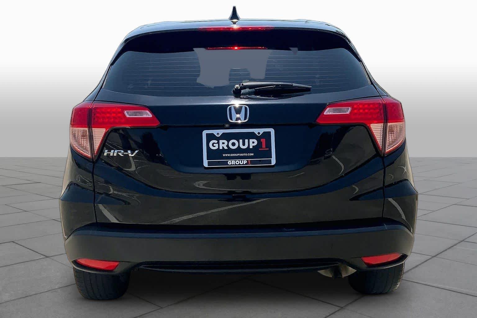 Used 2018 Crystal Black Pearl Honda LX image 4