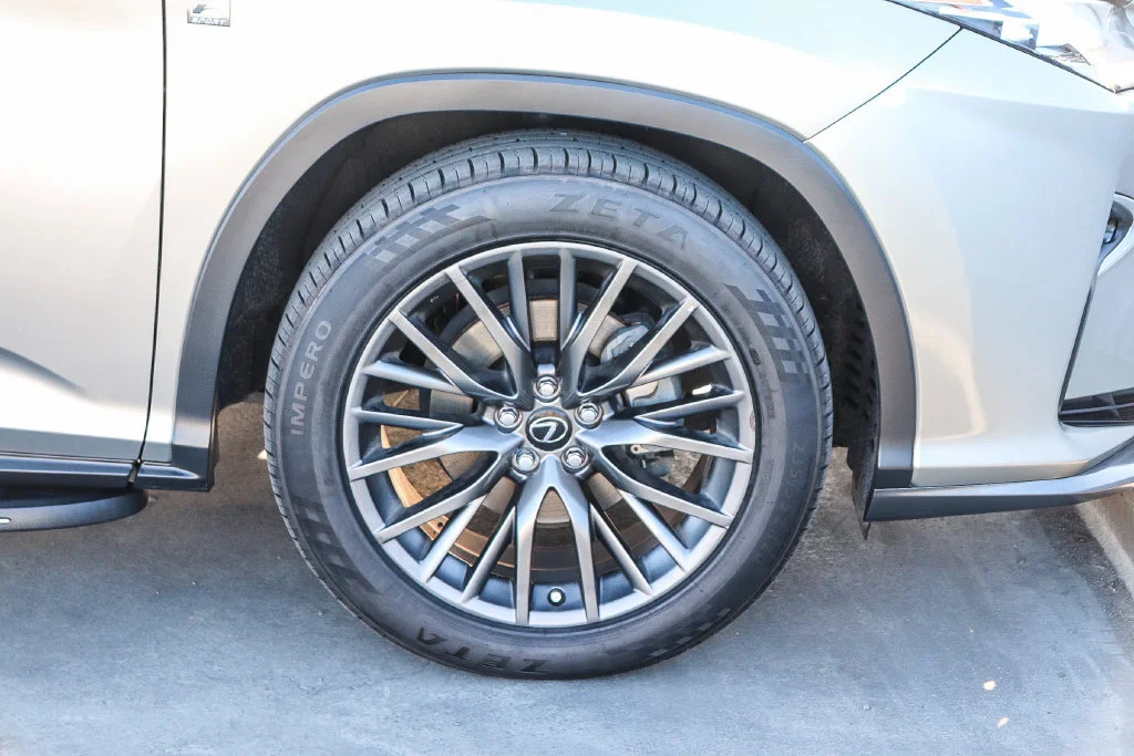 Used 2017 Silver Lexus 450h F Sport image 11