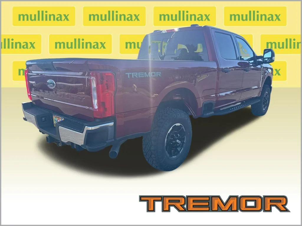 New 2026 Red Ford XLT image 3