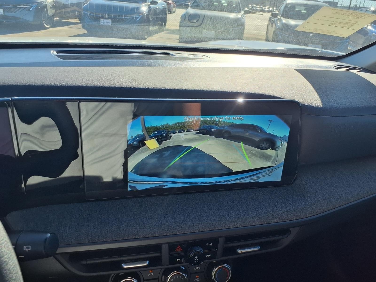 2027 Nissan Kicks photo 20 of 25
