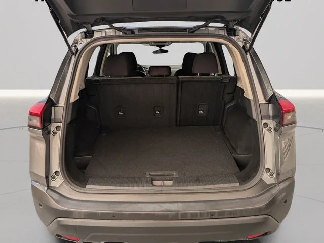 Used 2021 Gray Nissan S image 9