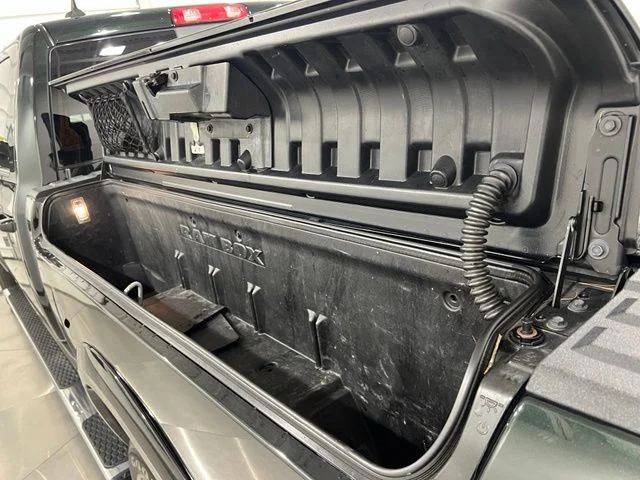 Used 2015 Black Ram Laramie Longhorn image 18