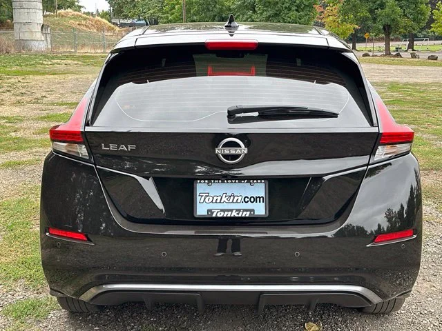 Used 2025 Super Black Nissan S image 8