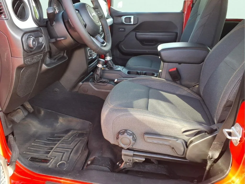 Used 2024 Red Jeep Sport S image 16