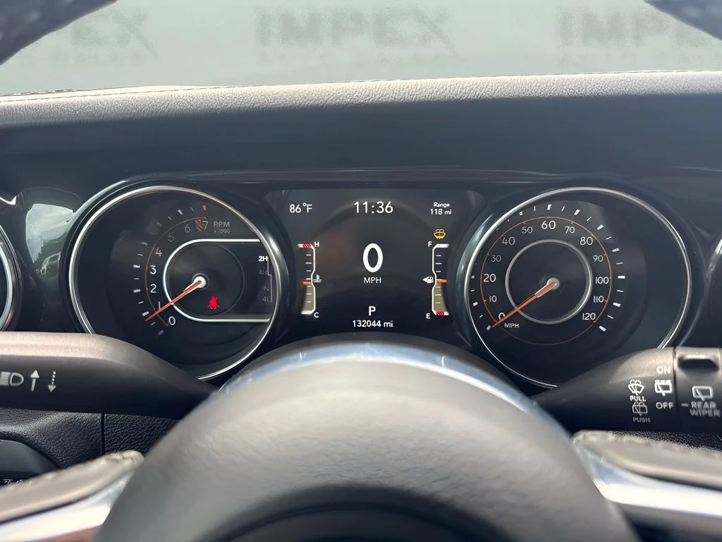Used 2020 Gray Jeep Unlimited Sahara Altitude image 15