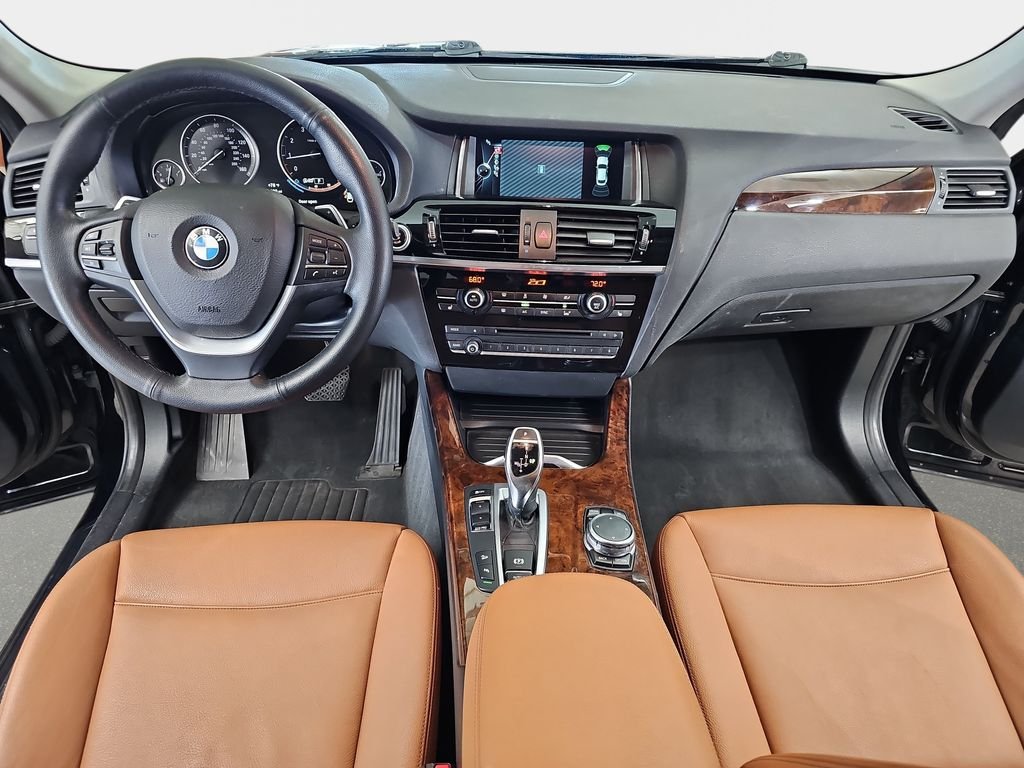 Used 2016 Black BMW xDrive28i image 10
