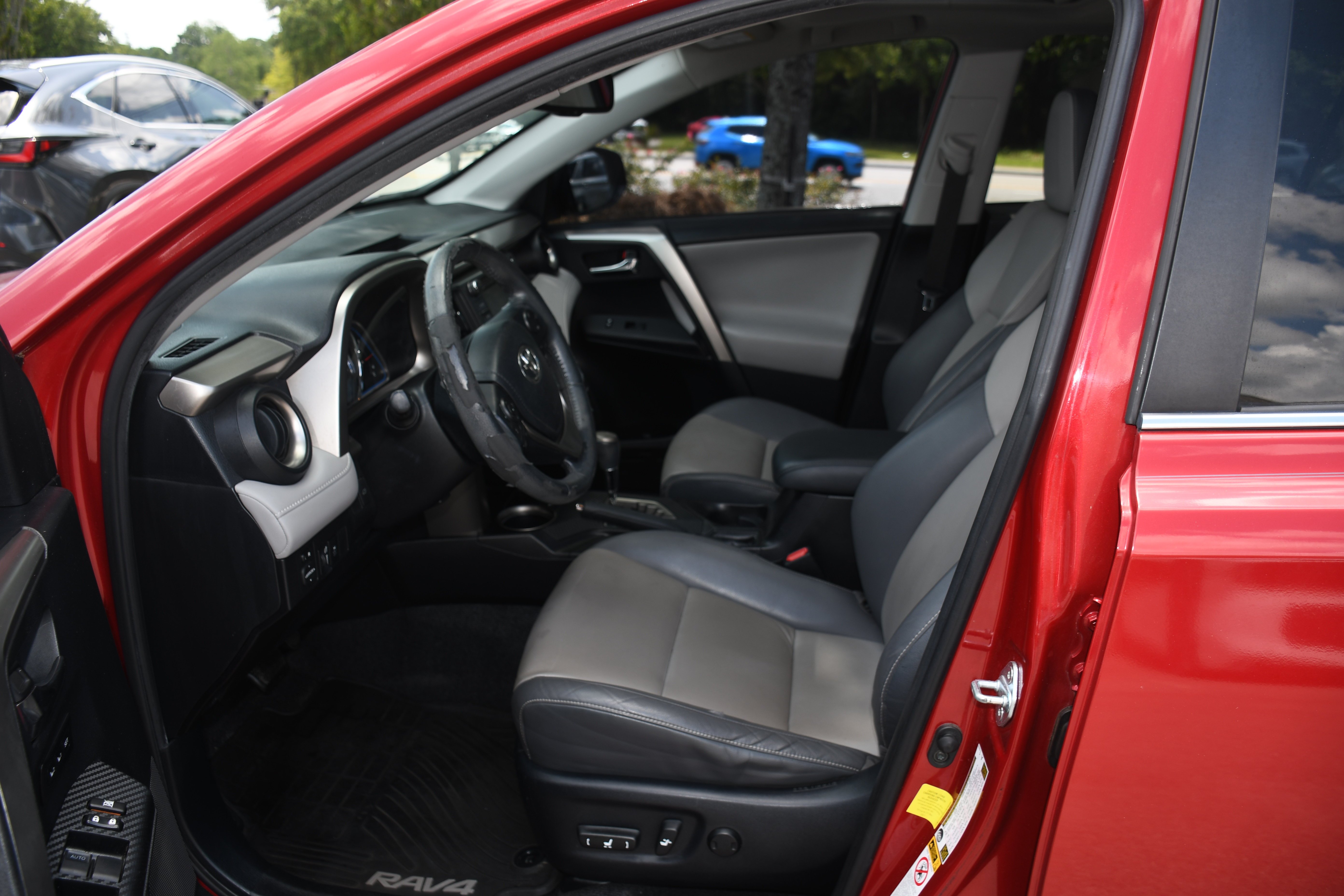 Used 2015 Red Toyota Limited image 7