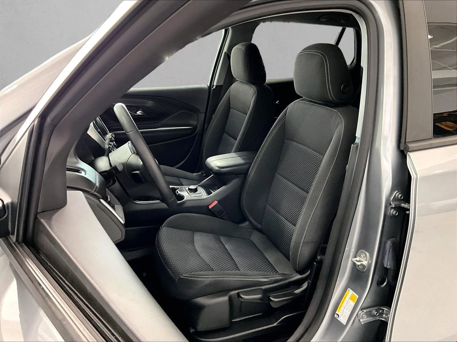 Used 2023 Sterling Metallic GMC SLE image 27