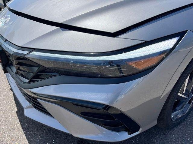 New 2026  Hyundai Limited image 13