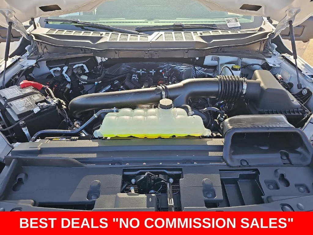 New 2026 Oxford White Ford XLT image 32