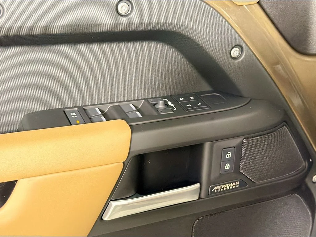 New 2026 Gondwana Stone Land Rover X-Dynamic SE image 18