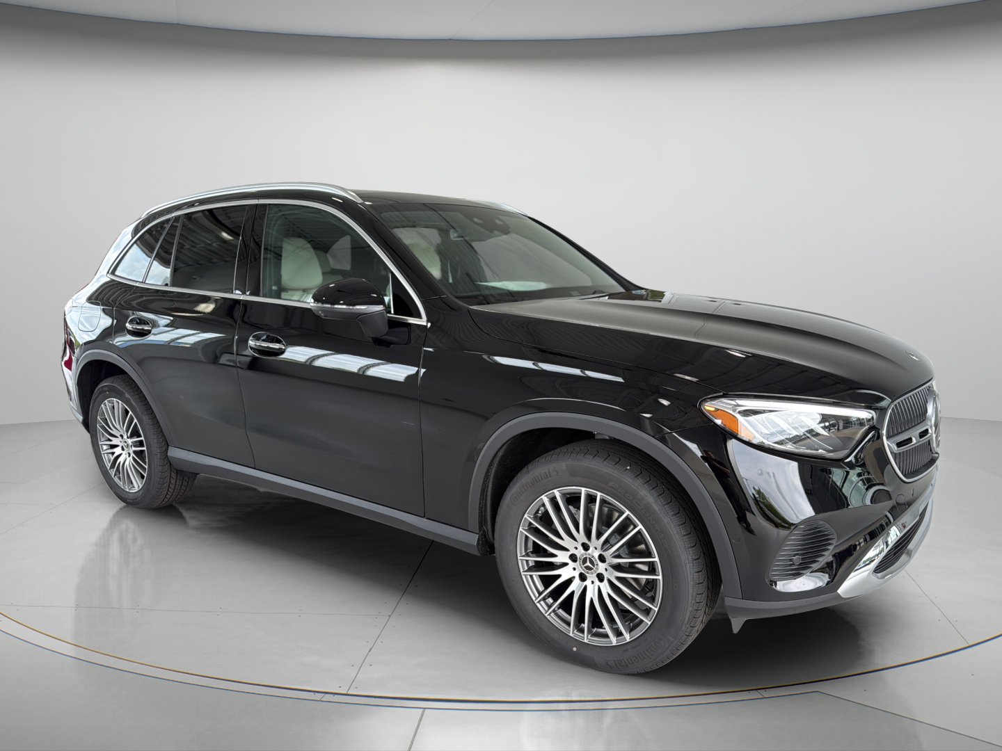 New 2026 Black Mercedes-Benz GLC 300 image 6