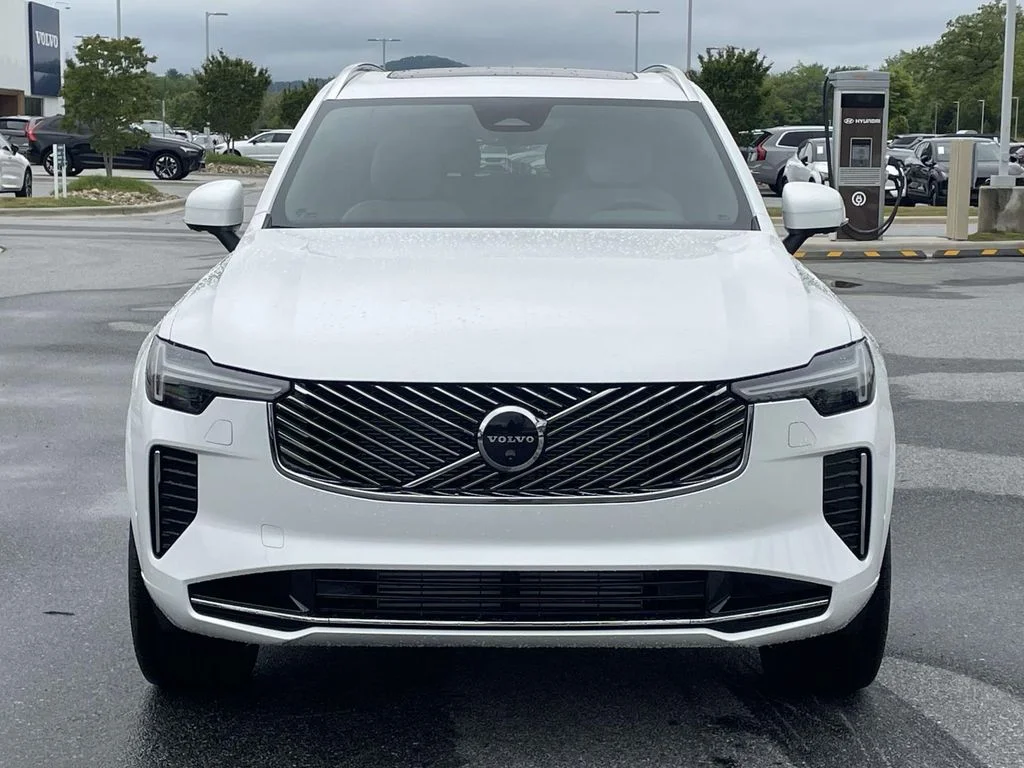 New 2026 Crystal White Pearl Volvo Plus image 23