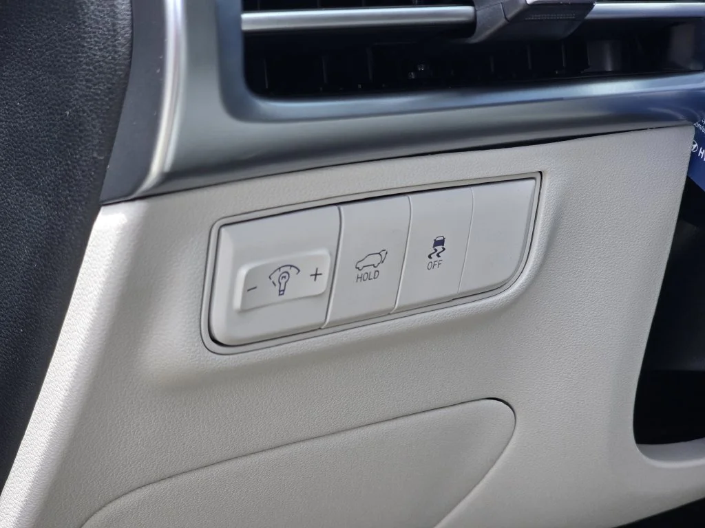 New 2026 Gray Hyundai SEL Plus image 19