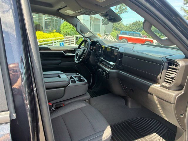 Used 2024 Gray Chevrolet LT image 10