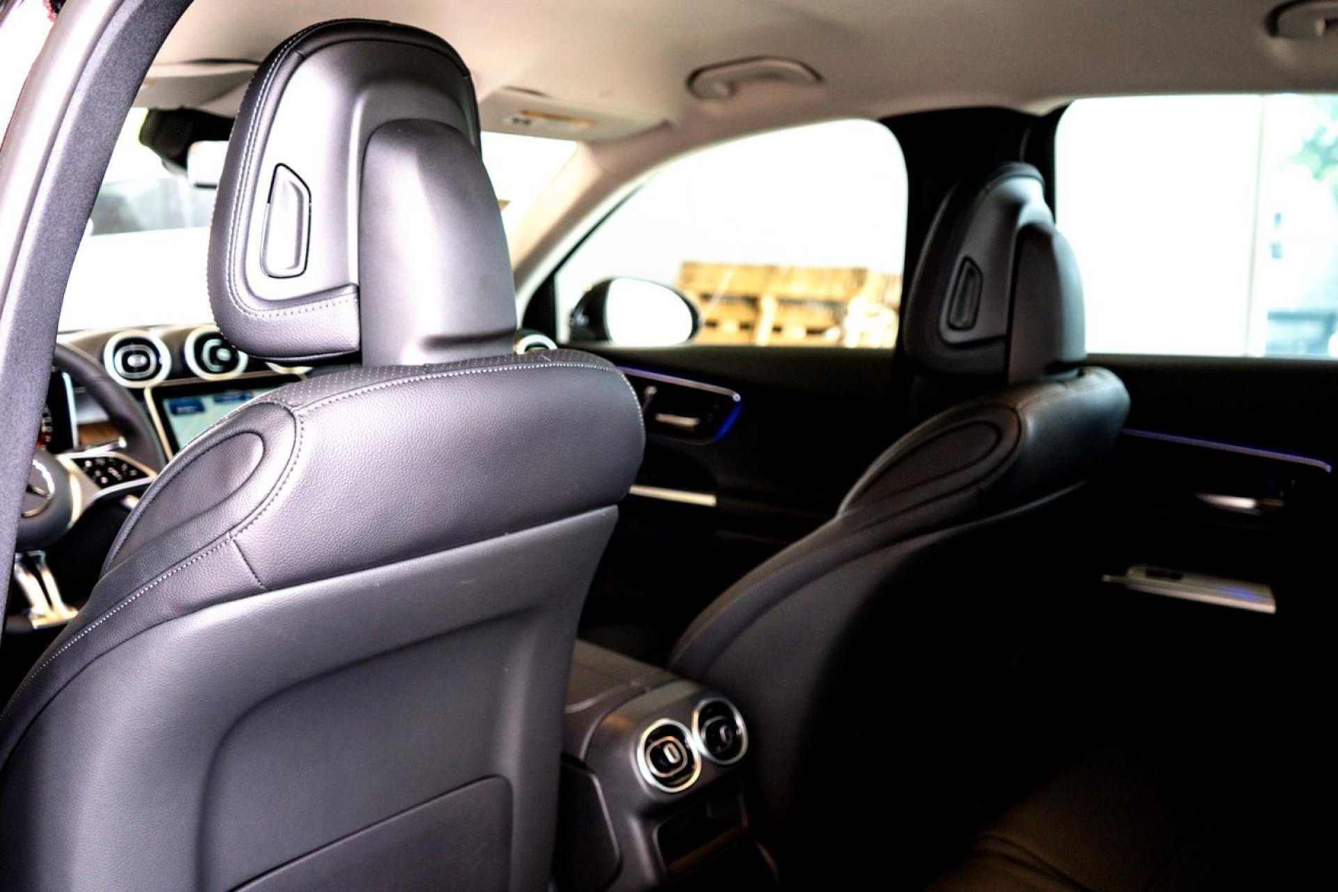 2025 Mercedes-Benz GLC Base - Photo 23