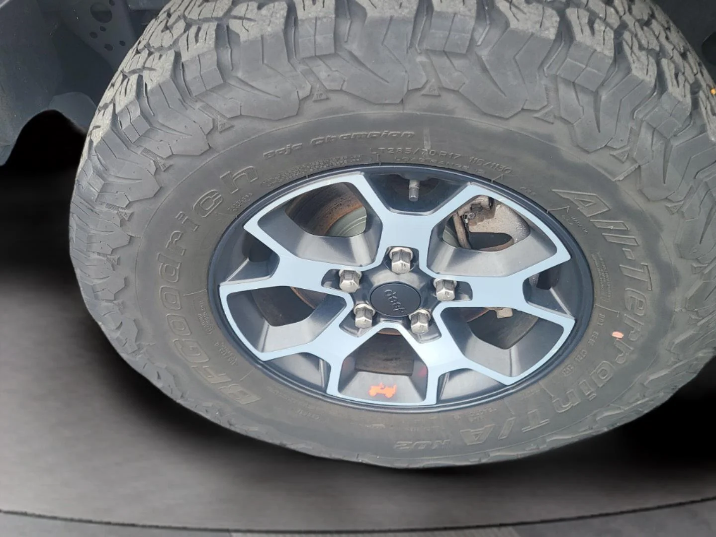 Used 2021 Snazzberry Pearlcoat Jeep Unlimited Rubicon image 27