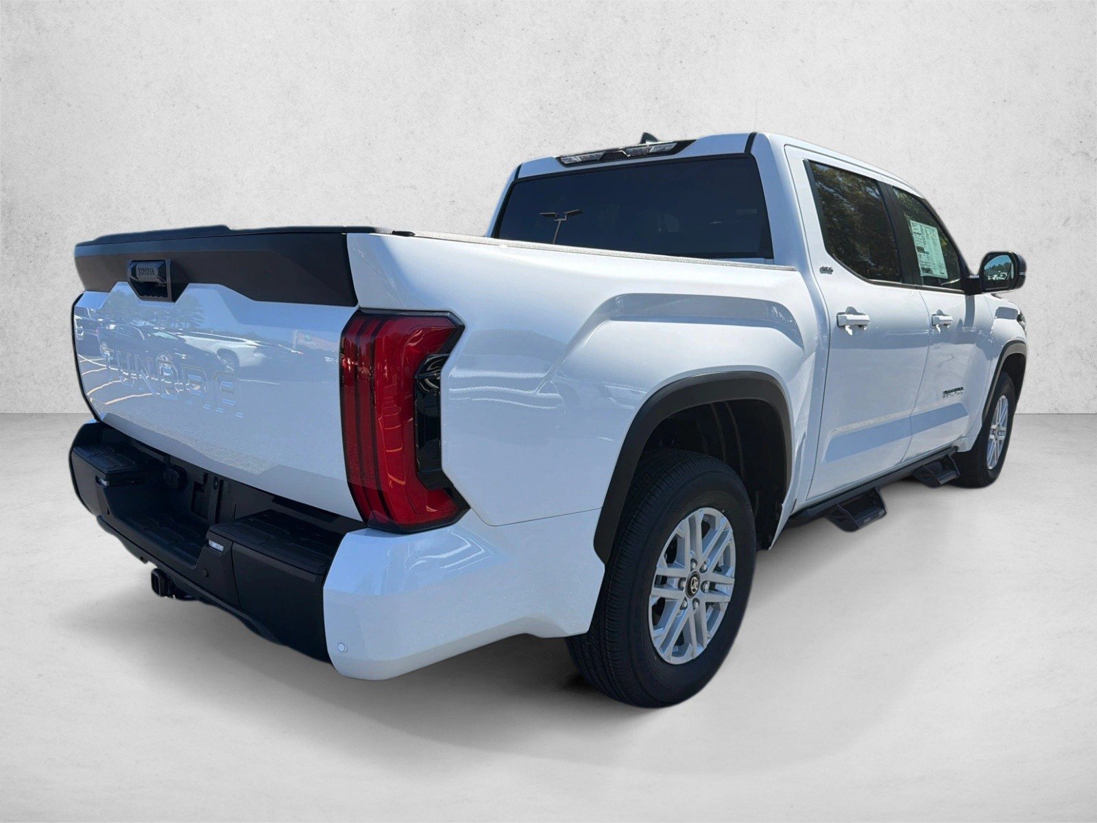 New 2026 Ice Cap Toyota SR5 image 3
