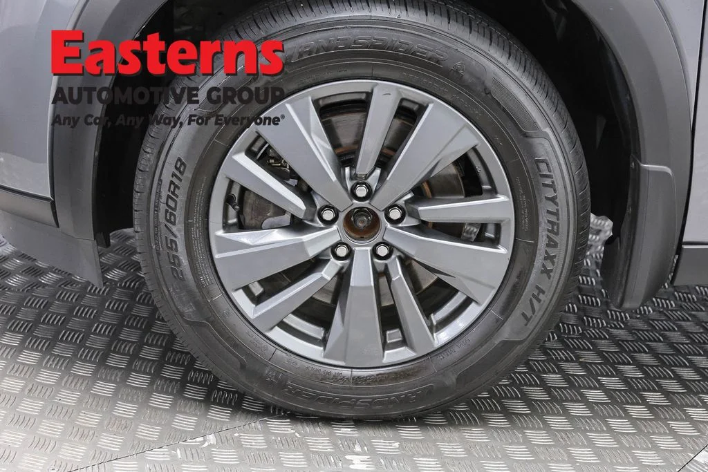 Used 2023 Gray Nissan SV image 34