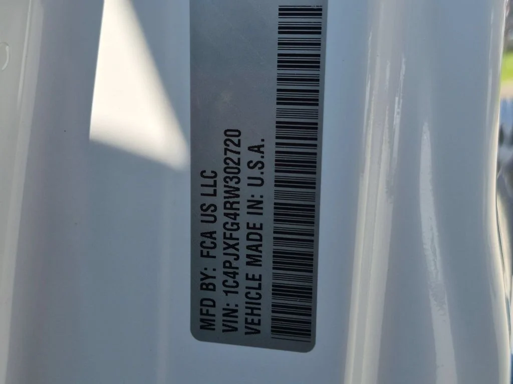 Used 2024 White Jeep Rubicon image 31