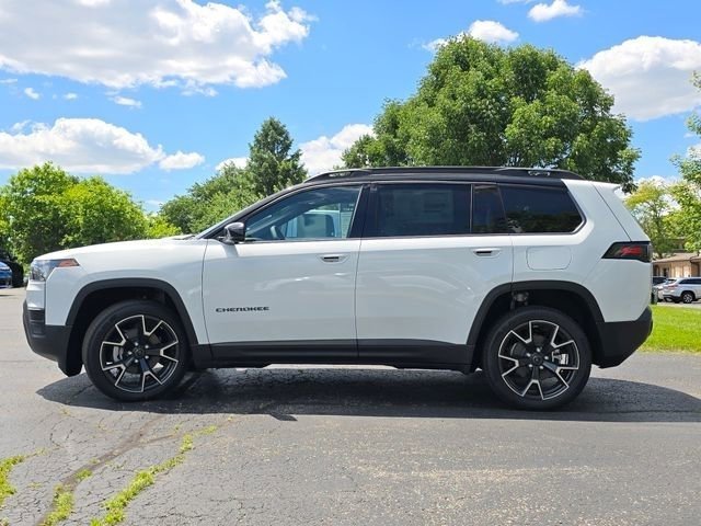 New 2026 Bright White Clear-Coat Exterior Paint Jeep Overland image 28