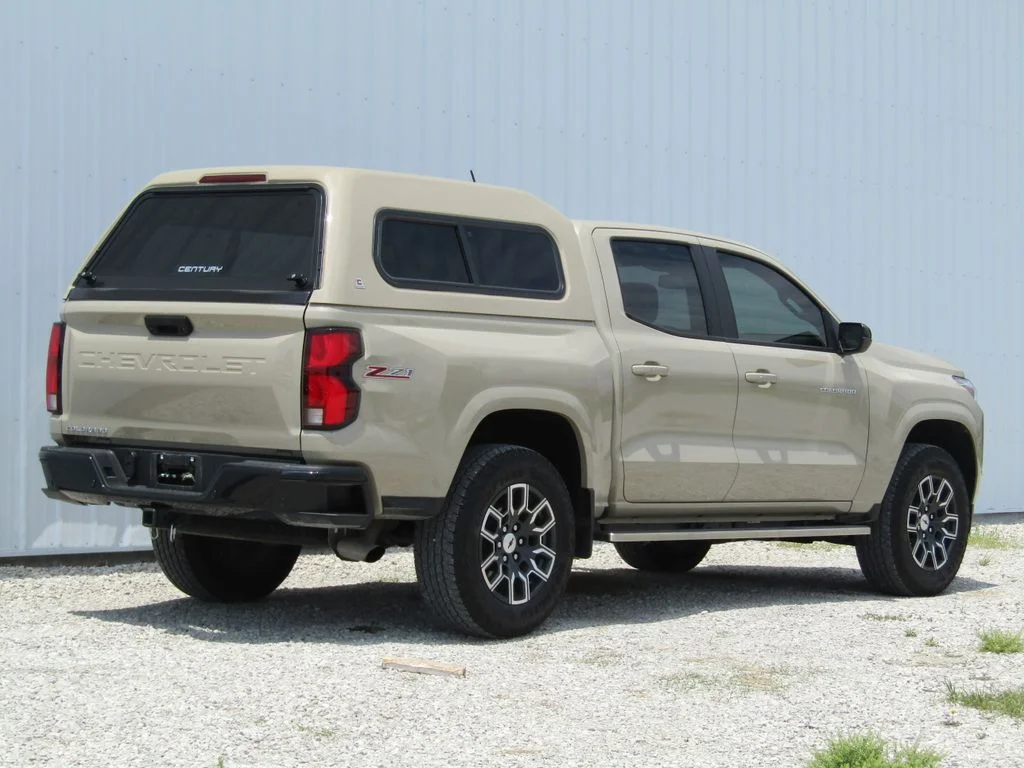 Used 2023 Beige Chevrolet Z71 image 3