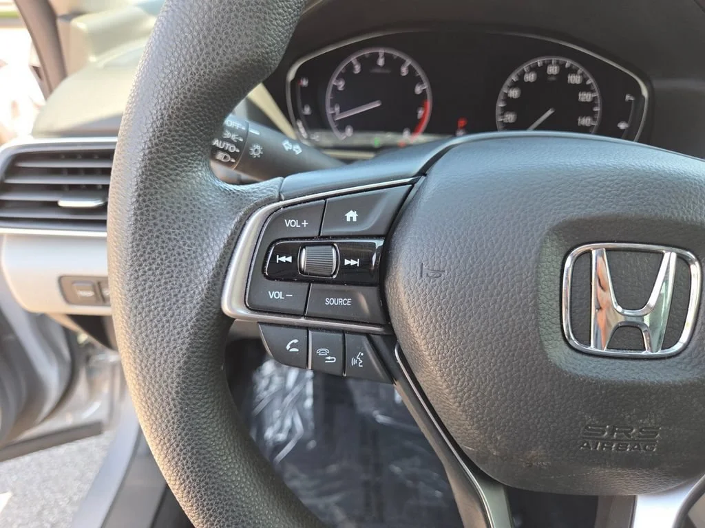 Used 2020 Silver Honda LX image 32