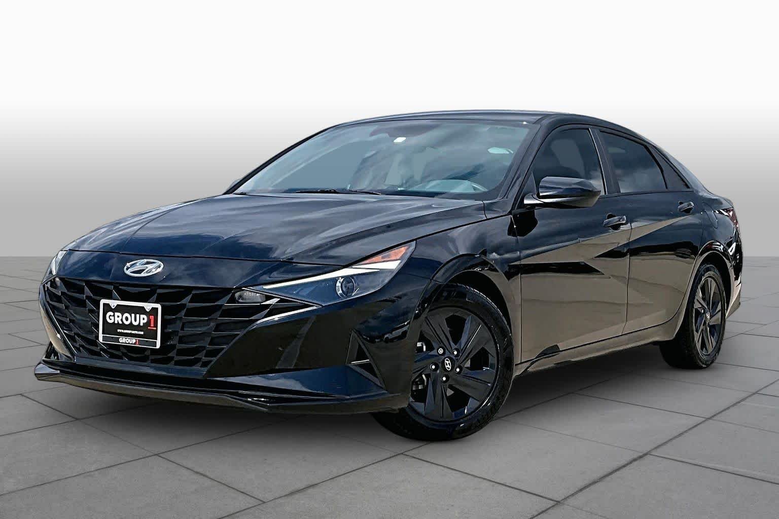 Pre-Owned 2023 Hyundai Elantra SEL