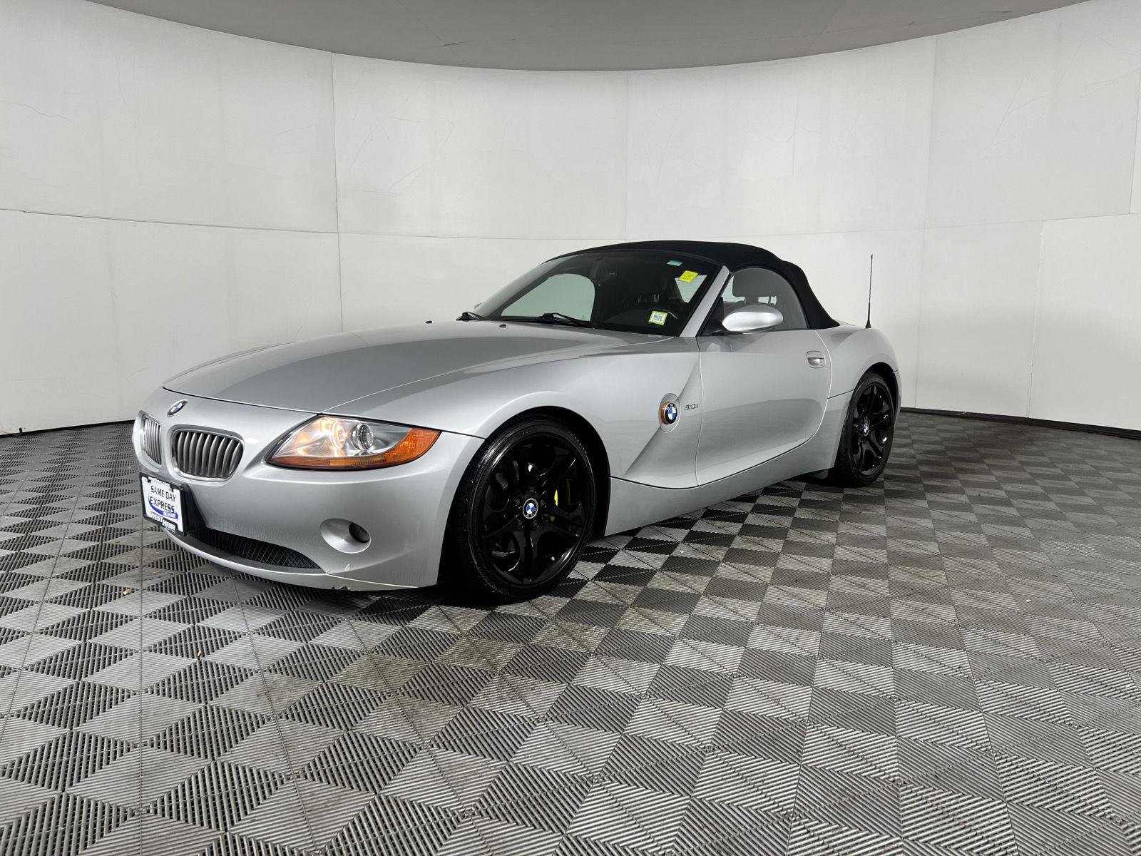 Used 2003  BMW 3.0i image 13