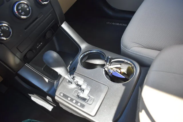 Used 2013 Red Kia LX image 29