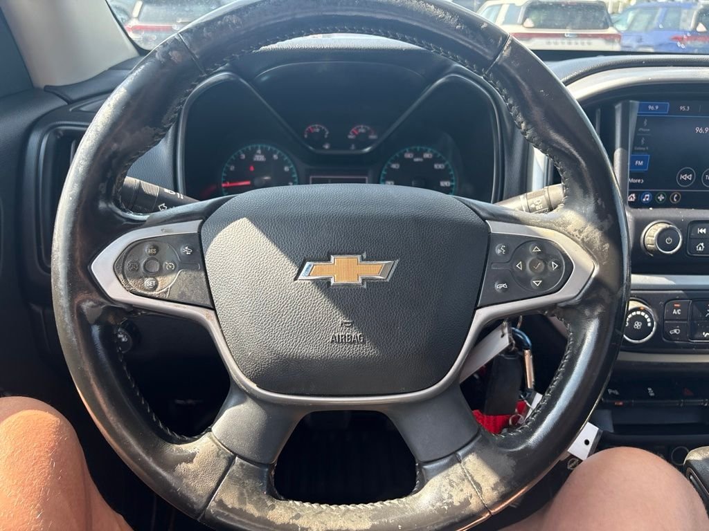 Used 2022 White Chevrolet LT image 2