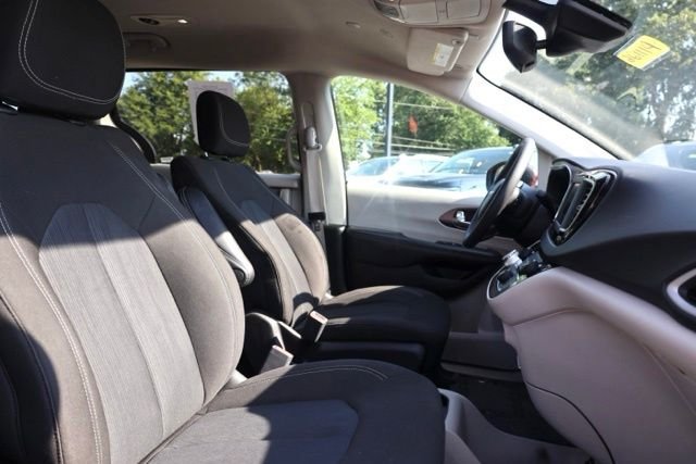 Used 2023 Red Chrysler LX image 40