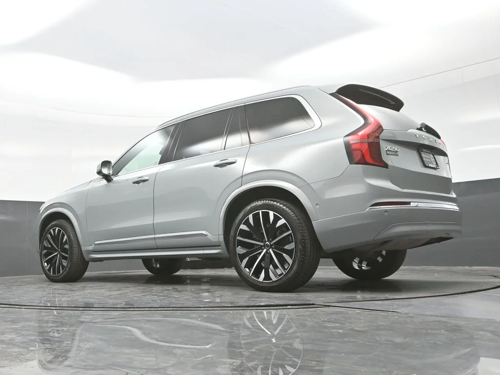 New 2026 Vapour Grey Volvo Plus image 30