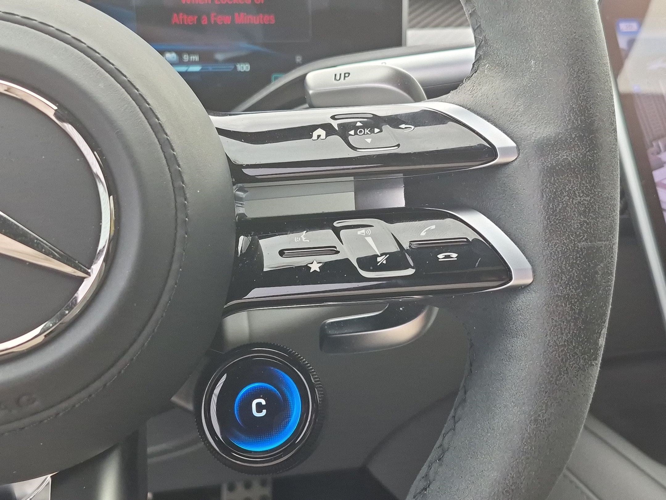 Certified Used 2025 MANUFAKTUR Signature Mystic Blue Metallic Mercedes-Benz AMG® S 63 E image 18